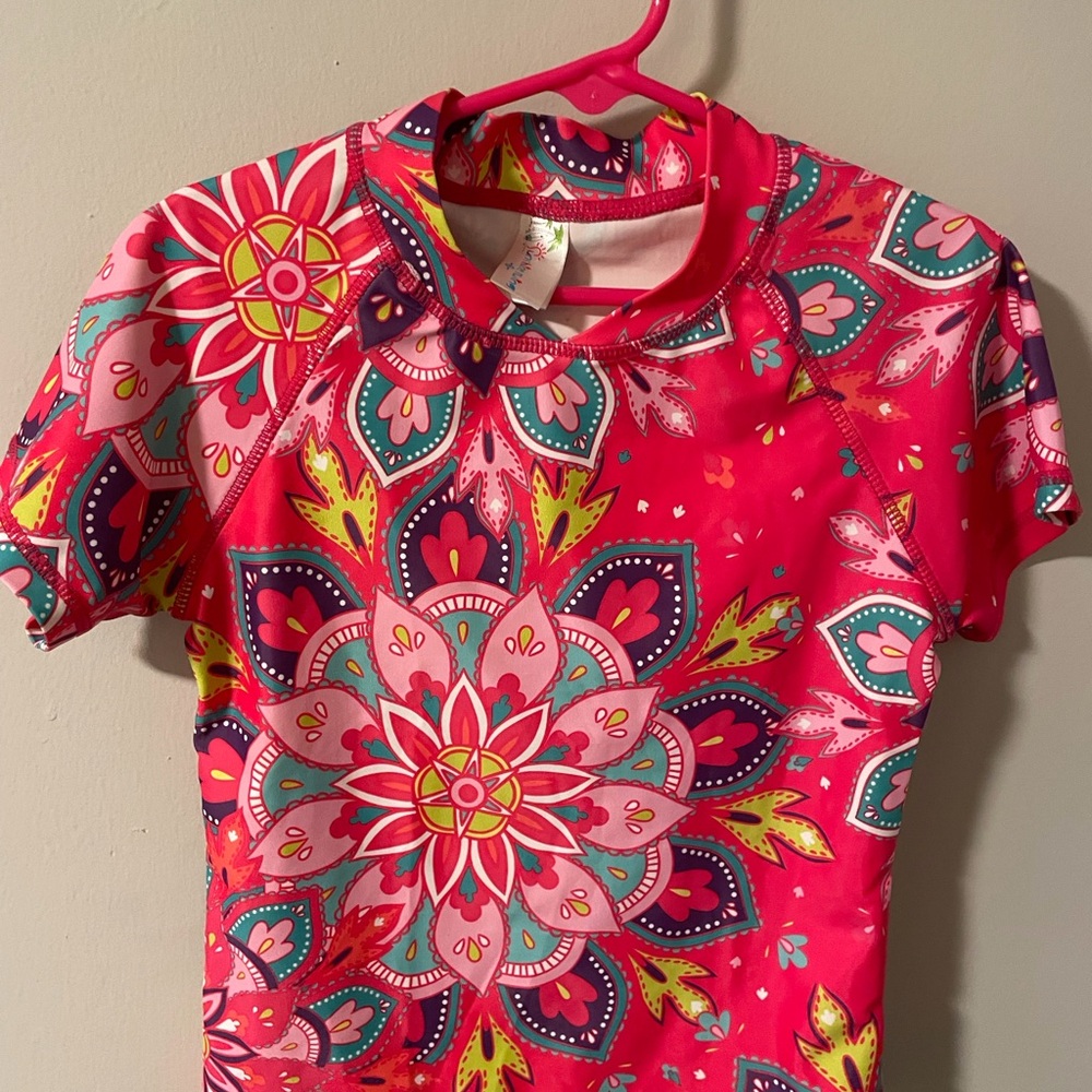 Sunshine Swing Colorful rash guard swim top